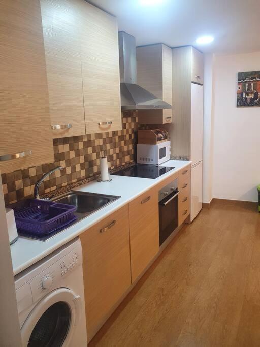 4F, Aire Acondic, 80M2, 2 Dormitorios, 4 Huespedes, Wifi Gratis La Línea de la Concepción Eksteriør bilde