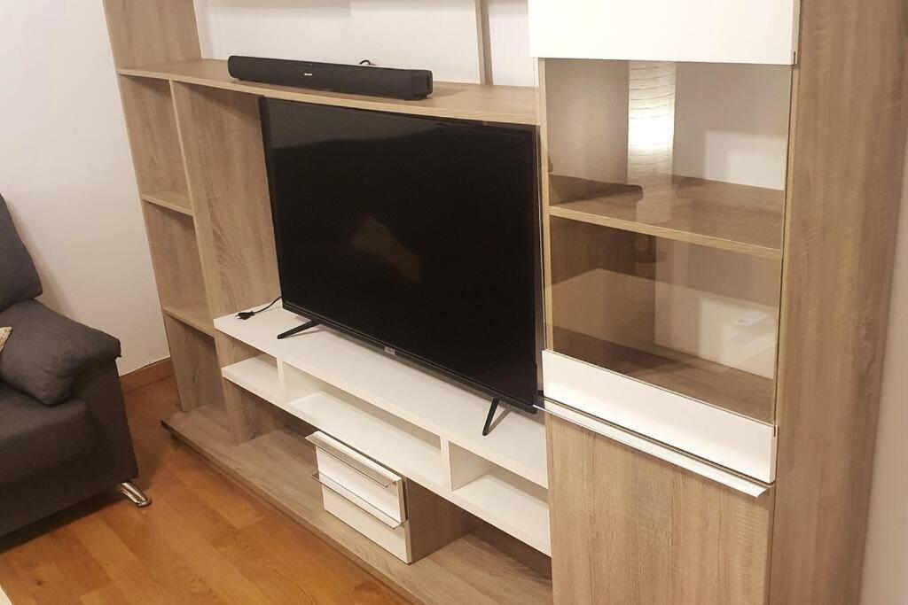 4F, Aire Acondic, 80M2, 2 Dormitorios, 4 Huespedes, Wifi Gratis La Línea de la Concepción Eksteriør bilde