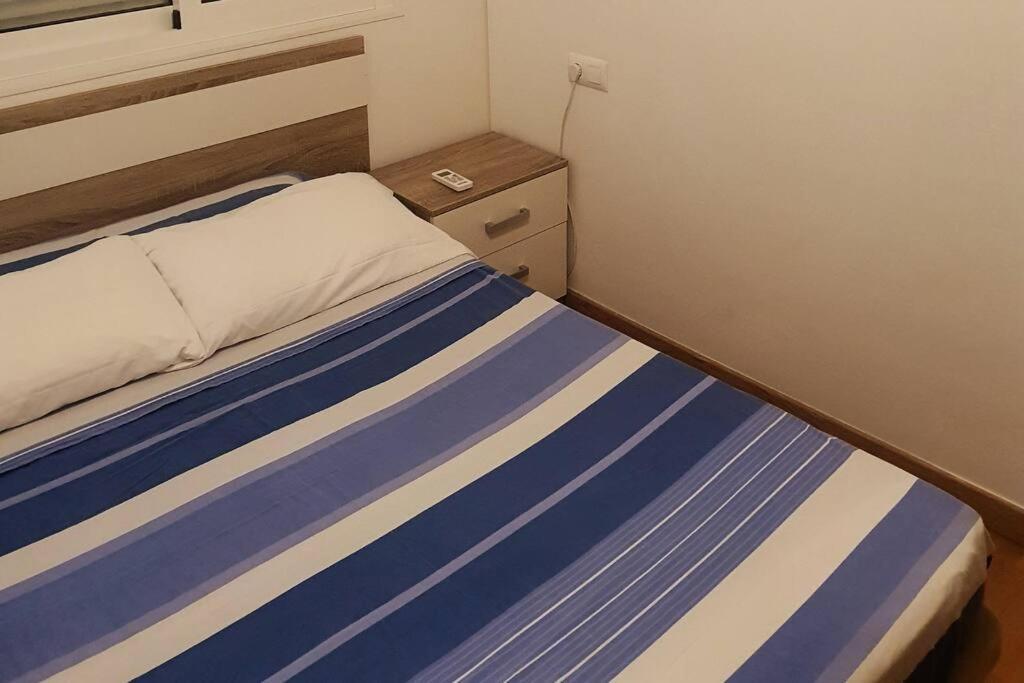 4F, Aire Acondic, 80M2, 2 Dormitorios, 4 Huespedes, Wifi Gratis La Línea de la Concepción Eksteriør bilde